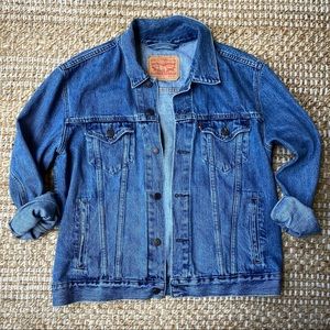 🦋Oversized Vintage Levis Denim Jacket M🦋